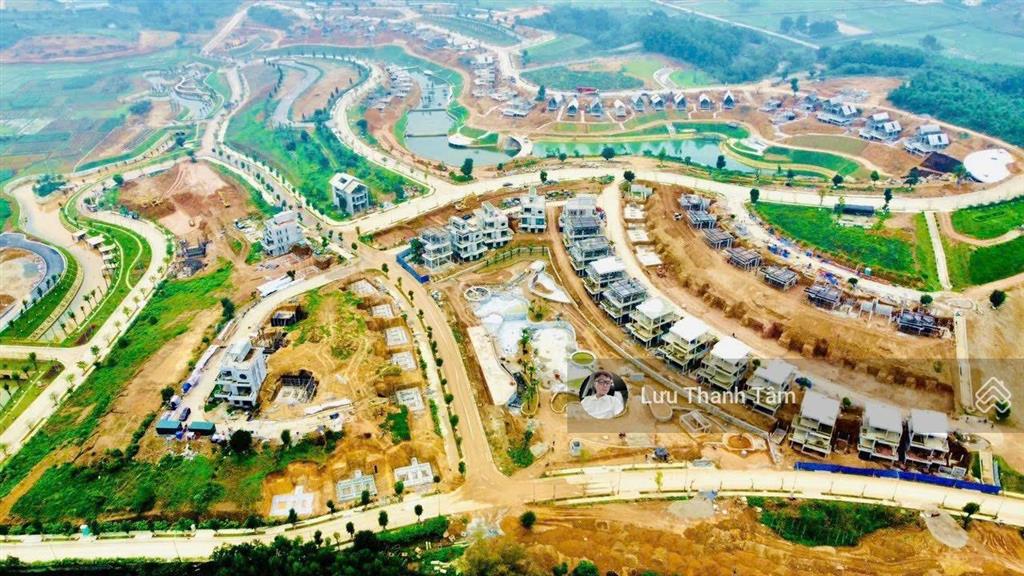 Cần bán lô đất tiềm năng 2755m2 có 800 thổ cư view hồ tại nhuận trạch lương sơn phú thọ.