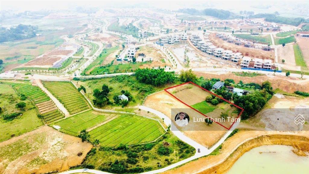 Cần bán lô đất tiềm năng 2755m2 có 800 thổ cư view hồ tại nhuận trạch lương sơn phú thọ.