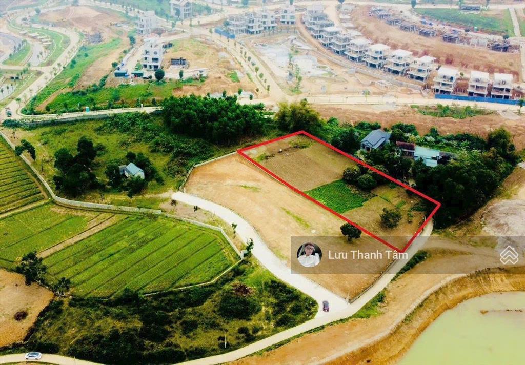 Cần bán lô đất tiềm năng 2755m2 có 800 thổ cư view hồ tại nhuận trạch lương sơn phú thọ.