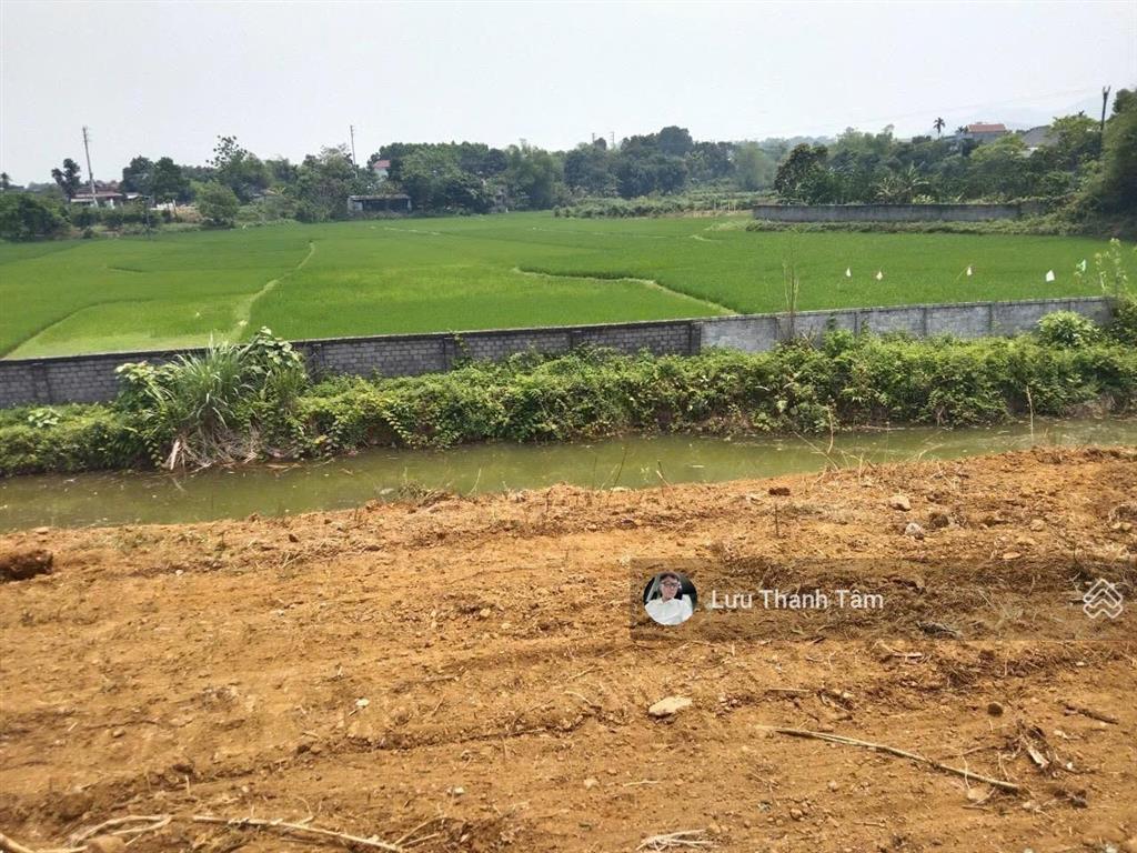 Bán nhanh đất nghỉ dưỡng tại nhuận trạch lương sơn phú thọ, diện tích 4147m2 có 400m2 thổ cư