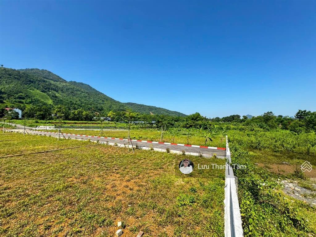 Em ra mắt lô đất phân lô hay nghỉ dưỡng đều đẹp. giá rẻ chỉ 2,2tr/m2 diện tích 8107m2 400m2 tc
