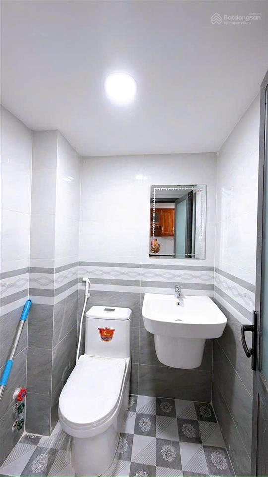 Nhà bán quận 4 sd 200m2 4p3wc phường xóm chiếu, tp.hcm trung tâm q4,