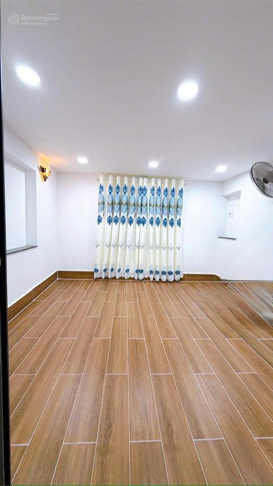 Nhà bán quận 4 sd 200m2 4p3wc phường xóm chiếu, tp.hcm trung tâm q4,