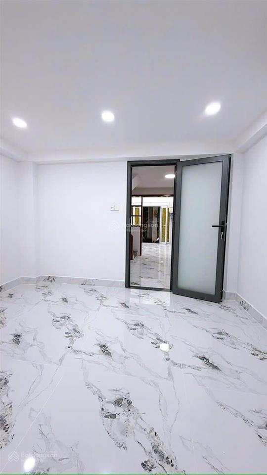 Nhà bán quận 4 sd 200m2 4p3wc phường xóm chiếu, tp.hcm trung tâm q4,