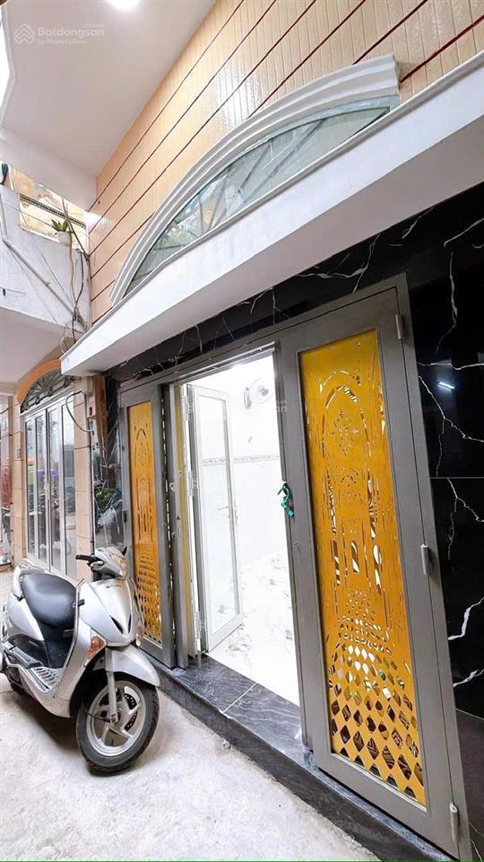 Nhà bán quận 4 sd 200m2 4p3wc phường xóm chiếu, tp.hcm trung tâm q4,