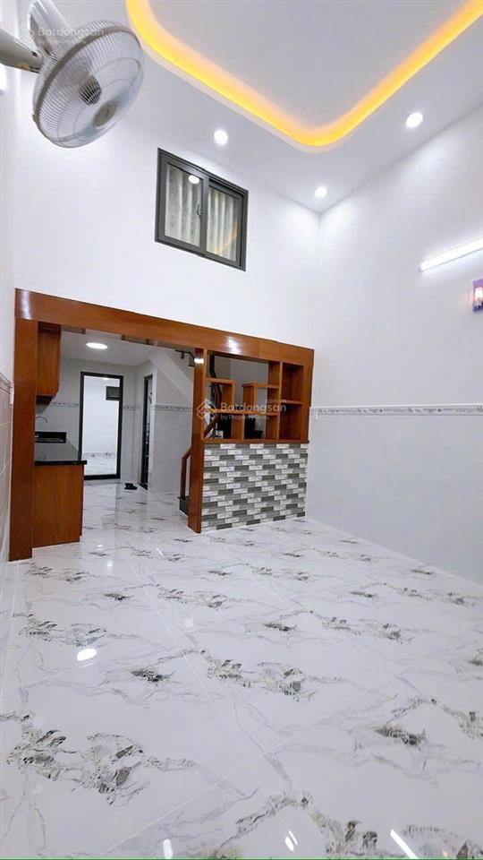 Nhà bán quận 4 sd 200m2 4p3wc phường xóm chiếu, tp.hcm trung tâm q4,