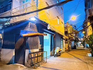 Góc 3 mặt tiền cách đường tân vĩnh chỉ 10m, 3 xe 7 chỗ đậu trước nhà