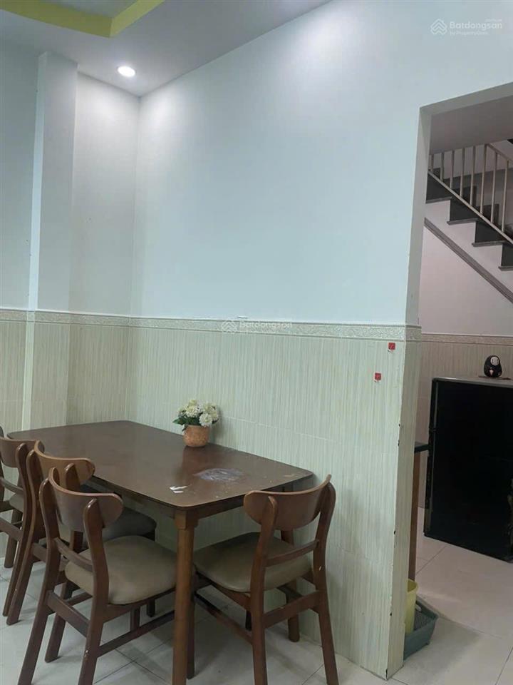 Bán nhà kdc hh nhà 4 tầng sát mt đường lớn tôn đản, p.4, q.4
