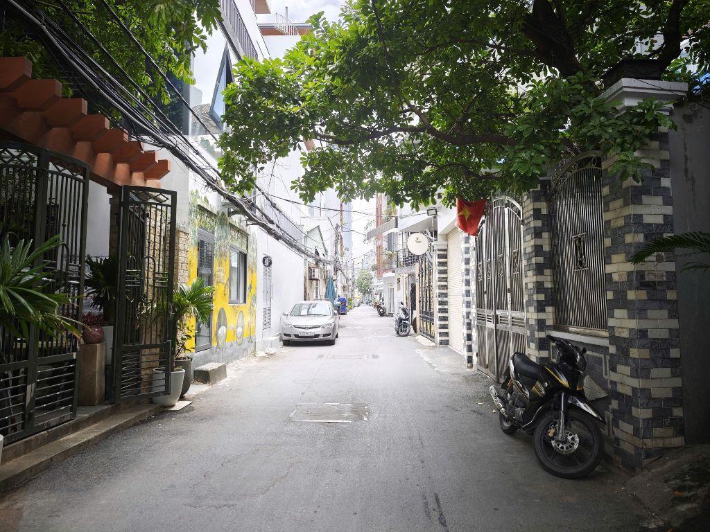 Sau Nhà Mặt Tiền-Cách Biển 300m-Kiệt 4m Lê Văn Thứ Phường Sơn Trà-110m2-Ngang 5m-6 Tỷ