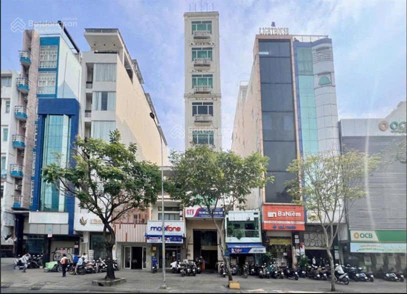Chính chủ gửi bán 2931 mặt tiền hoàng diệuq4, 8 tầng, dòng tiền 200tr/tháng  sổ riêng