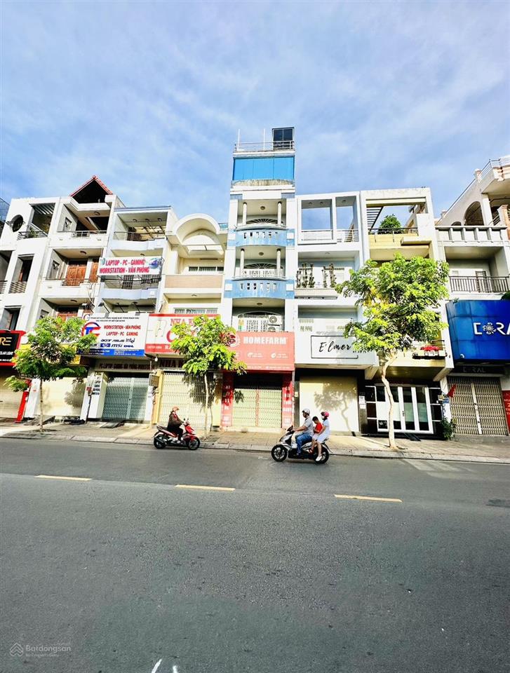 Bán nhà mtkd đường tân sơn nhì  dt 9.3x22m  1 lầu đang cho thuê  giá 41 tỷ tl