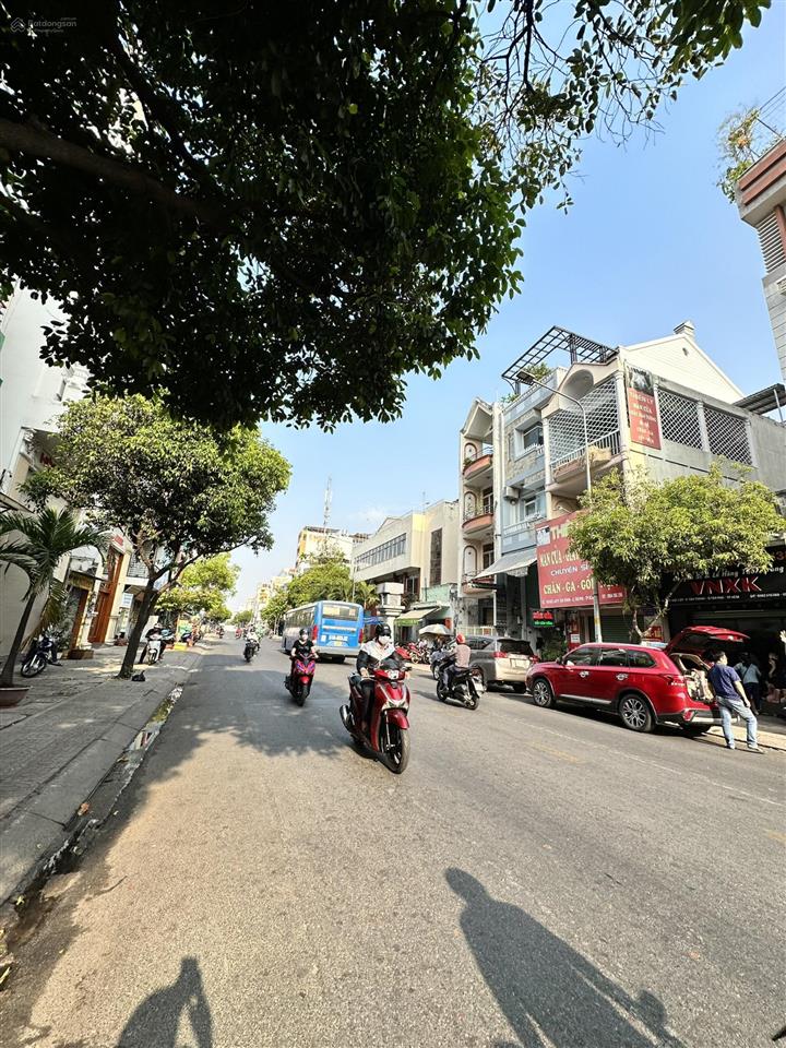 Bán nhà mtkd đường độc lập (ngay nguyễn xuân khoát)  dt 8x18m  1 lầu  giá 27,5 tỷ tl