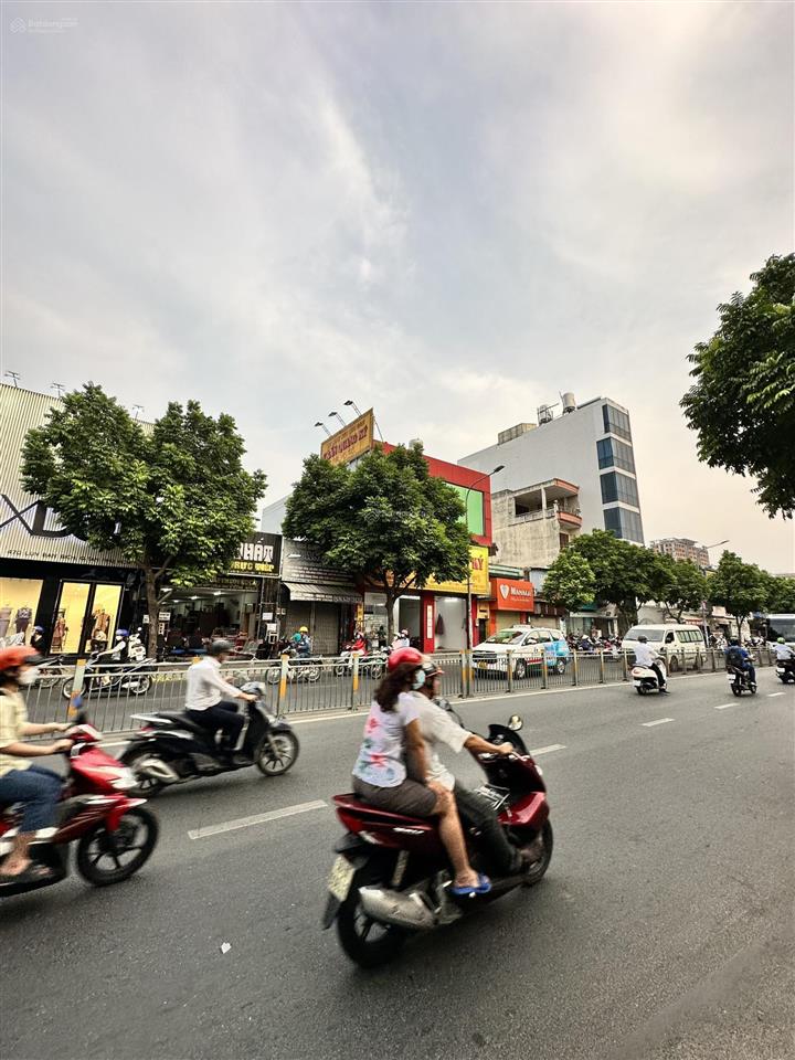 Bán nhà mtkd lũy bán bích  dt 7x50m nở hậu 15m (436m2) đang thuê 90tr/th  gía  55 tỷ tl
