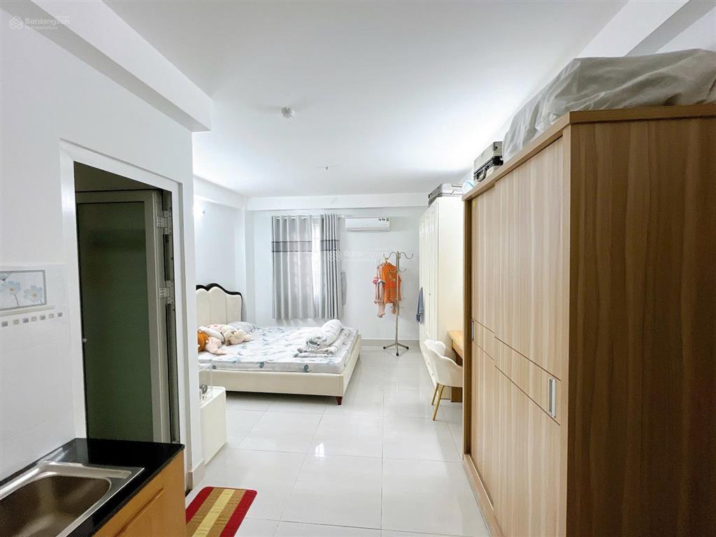Chdv mt 18 nguyễn ngọc nhựt ( ngay tân hương ) dt  8x18.75m  lửng 4 lầu st thang máy  giá  30tỷ