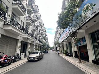 Bán nhà hẻm VIP 12m thông Thoại Ngọc Hầu - Nguyễn Sơn - DT:4x18m - 3 lầu ST -Giá : 11tỷ TL
