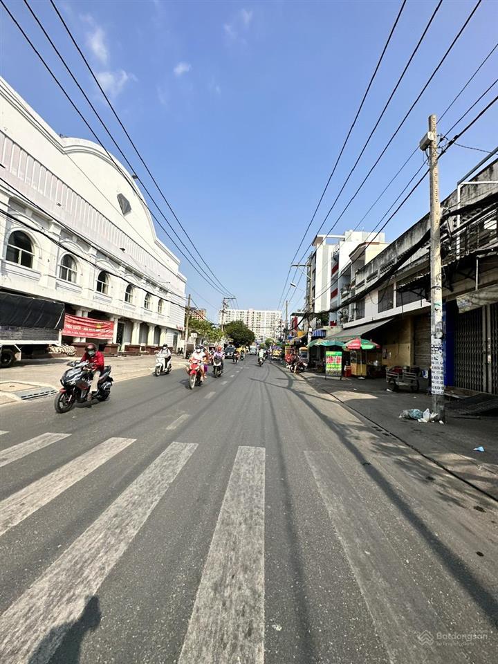 Bán nhà mtkd đường thạch lam  dt 8x23m  2 lầu sân thượng đang cho thuê  giá 24 tỷ tl