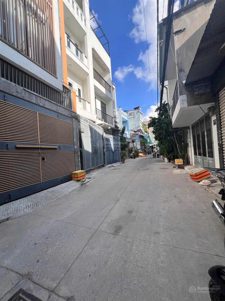 Bán nhà hẻm 5m thông 93/gò dầu  dt 4x17m  trệt 2 lầu  giá 7.6 tỷ tl