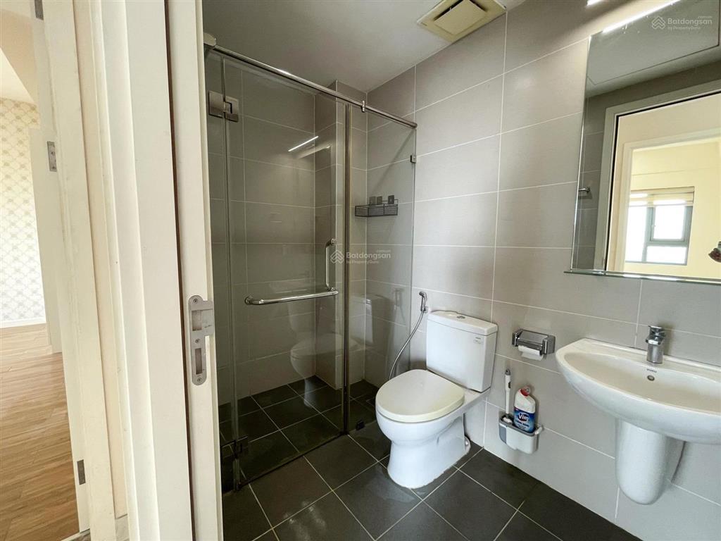 Chính chủ cần bán căn 2pn 2wc 79m2 view quận 1 đã có sổ hồng