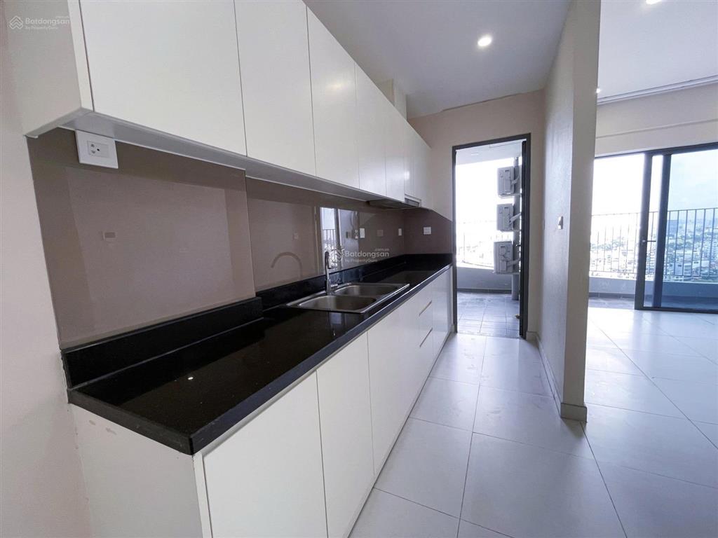 Chính chủ cần bán căn 2pn 2wc 79m2 view quận 1 đã có sổ hồng
