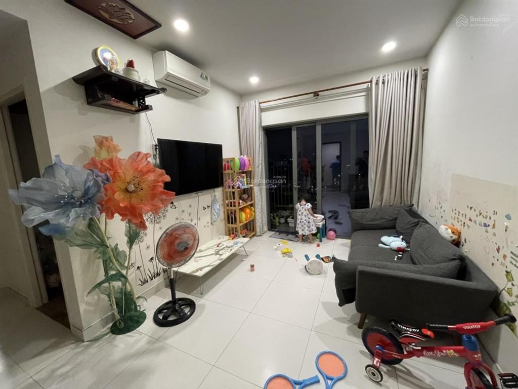 Chính chủ cần bán căn 2pn 2wc 79m2 view quận 1 đã có sổ hồng