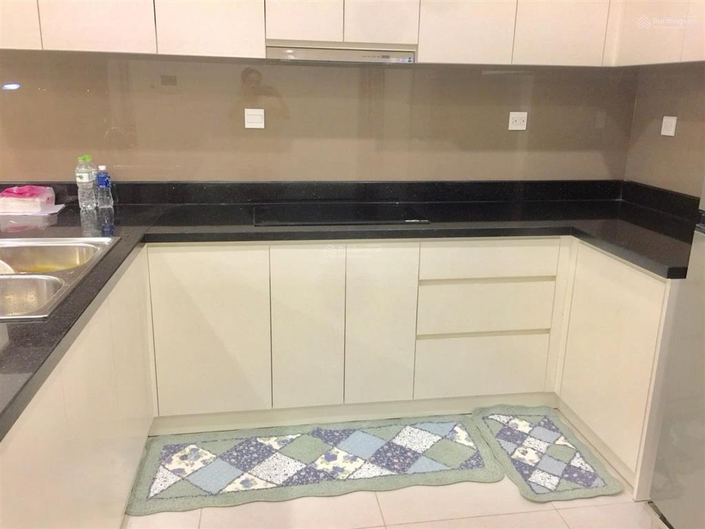 Cho thuê căn hộ 3pn full nội thất, view quận 1