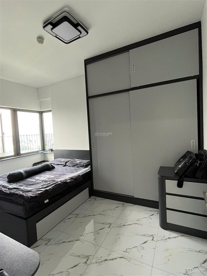 Chính chủ gửi bán căn hộ 3pn full nội thất cao cấp có sổ hồng