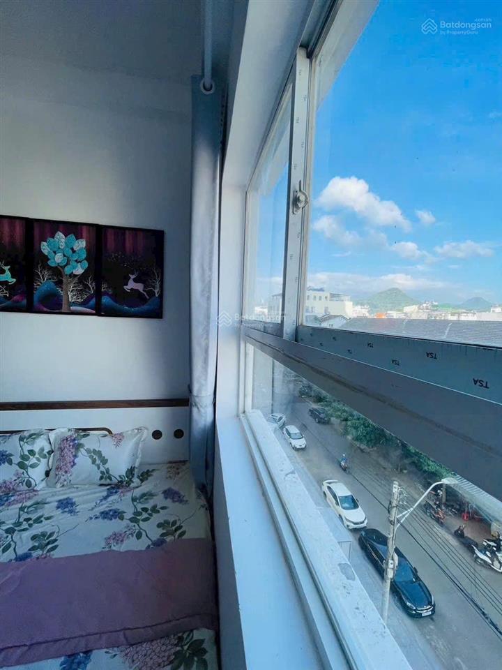 Bán nhanh căn tầng 3 view đẹp chung cư hoàng quân, 2pn full nội thất, cách biển vài bước chân