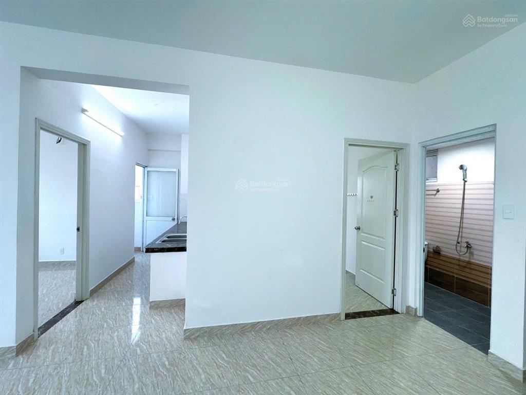 Bán nhanh căn góc b17 tầng 3 view đẹp chung cư hoàng quân, dòng tiền 72tr/năm