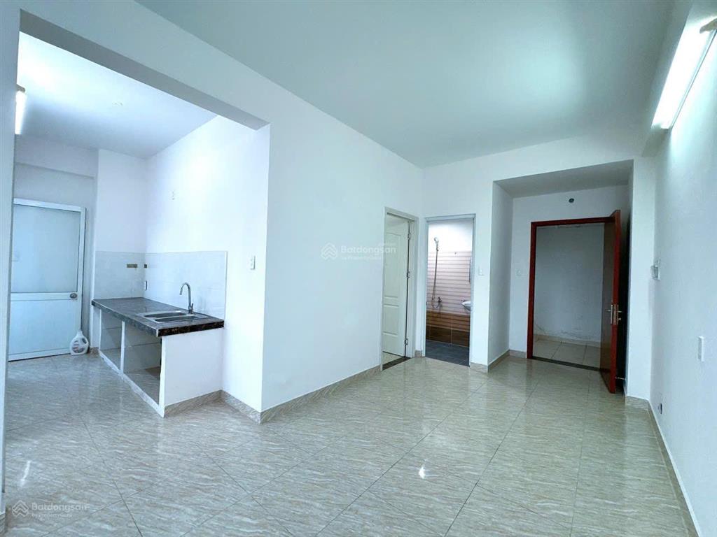 Bán nhanh căn góc b17 tầng 3 view đẹp chung cư hoàng quân, dòng tiền 72tr/năm
