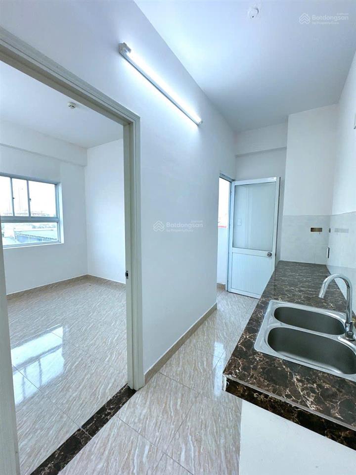 Bán nhanh căn góc b17 tầng 3 view đẹp chung cư hoàng quân, dòng tiền 72tr/năm