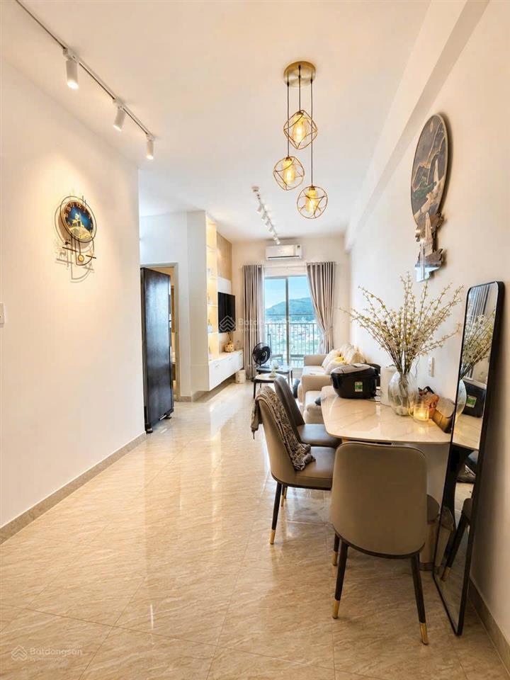 Bán nhanh căn chung cư hoàng quân view biển tầng 10 b2 2pn full nội thất giá tốt