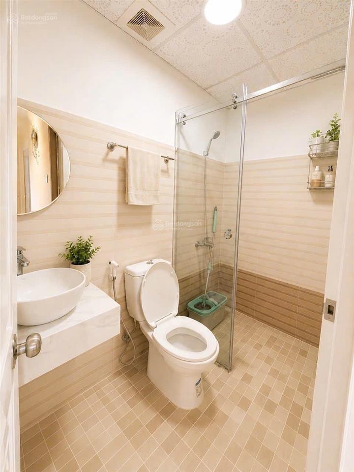 Bán nhanh căn chung cư hoàng quân view biển tầng 10 b2 2pn full nội thất giá tốt