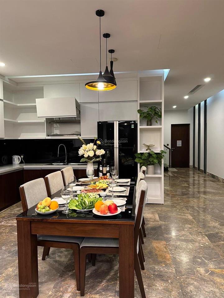Bán nhanh biệt thự hoàng oanh 325m2, view vườn hồng đẹp, giá 17 tỉ