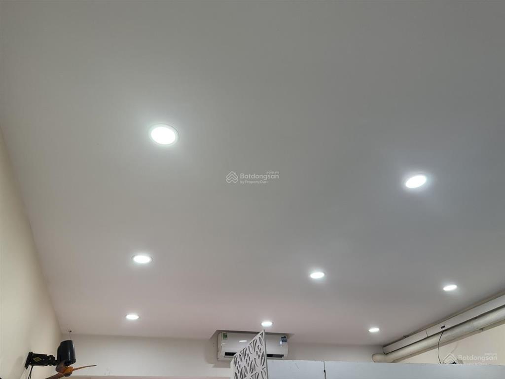 Chính chủ cho thuê mặt bằng kinh doanh mặt phố sài đồng mặt tiền 4,5m  vị trí đẹp  chỉ 20tr/tháng