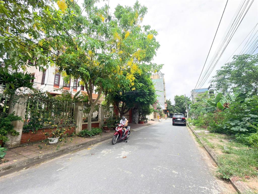 Lô đất 97m2 khu phân lô chapi  cái tắt an dương cực đẹp vừa ở vừa kinh doanh tốt. giá 5,5 tỷ