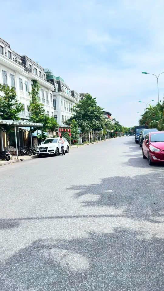 Căn shophouse liền kề 4 tầng 68m2 mặt trục chính 36m hoàng huy an đồng  an dương giá 7,4 tỷ