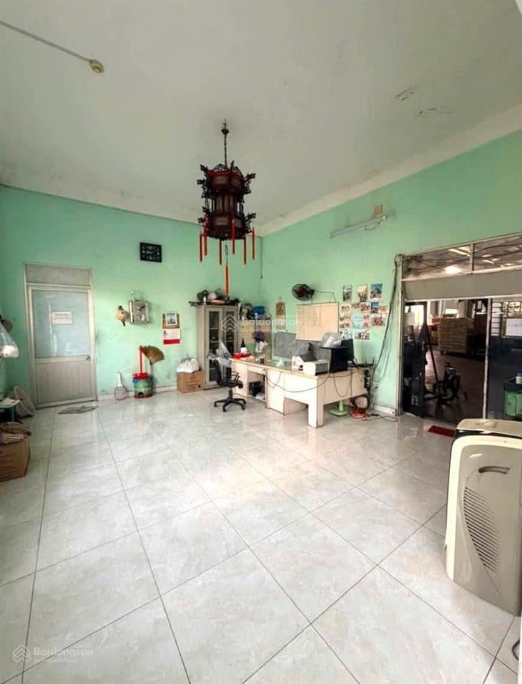Cho thuê kho xưởng trần văn giàu,bình chánh
diện tích1000m2(trong đó kho550m2,còn lại khuôn viên)