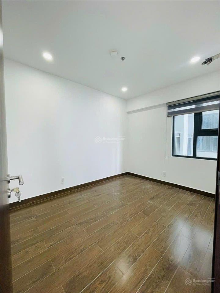 Cho thuê căn hộ cao cấp phú đông sky garden 8tr/2pn,2wc/70m2 có 2 máy lạnh