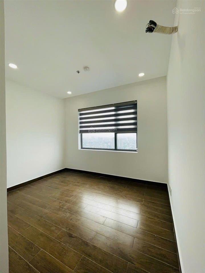 Cho thuê căn hộ cao cấp phú đông sky garden 8tr/2pn,2wc/70m2 có 2 máy lạnh