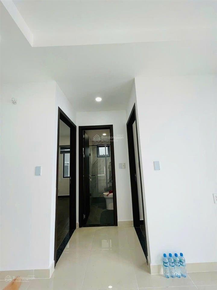 Cho thuê căn hộ cao cấp phú đông sky garden 8tr/2pn,2wc/70m2 có 2 máy lạnh