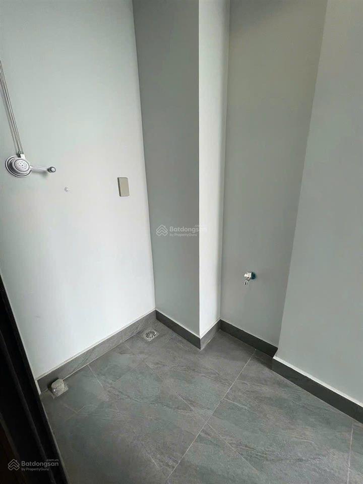 Cho thuê căn hộ cao cấp phú đông sky garden 8tr/2pn,2wc/70m2 có 2 máy lạnh