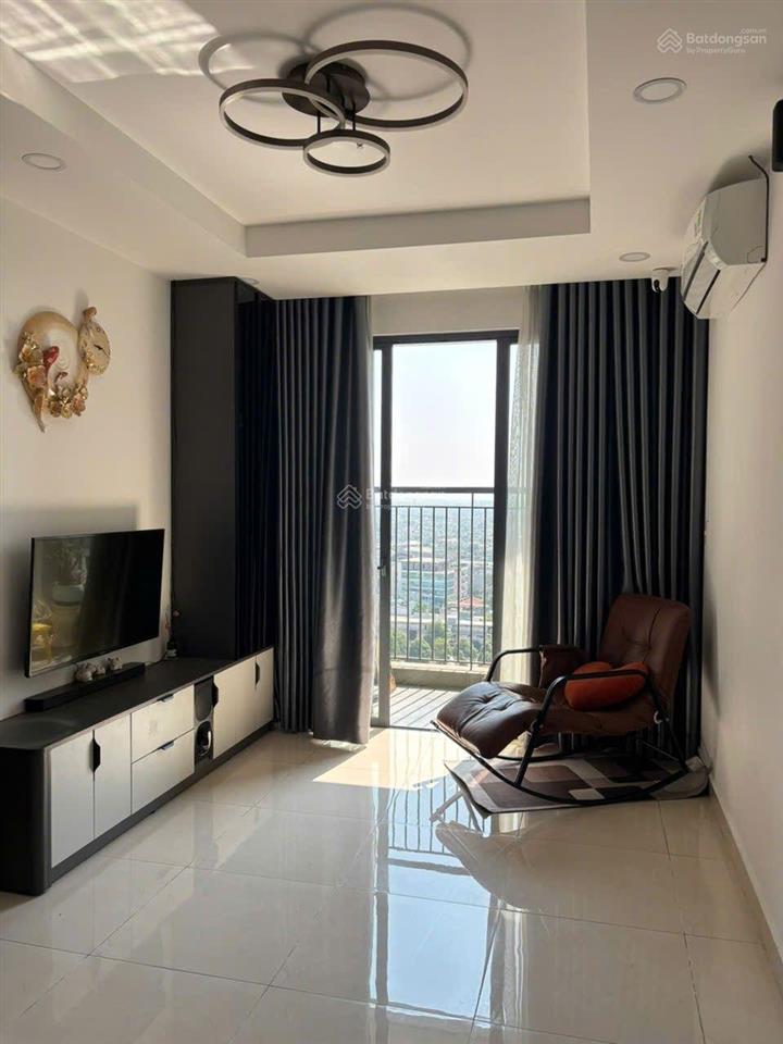 Cho thuê căn hộ cao cấp phú đông sky garden, full nội thất 11tr/2pn,2wc/70m2