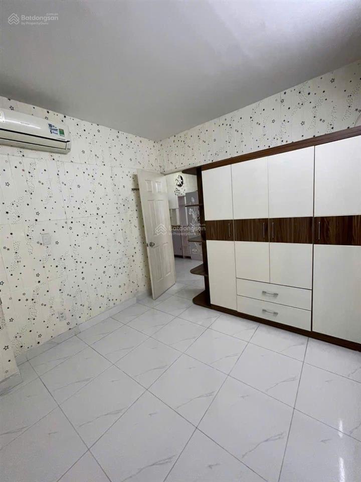 Bán căn hộ sen hồng, block c, giá 1.35ty/1pn,1wc/37m2, sổ sẵn