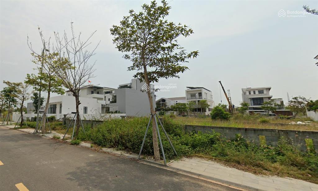 Bán cặp đất biệt thự lưng kênh khu euro village 2, giá tốt nhất khu vực còn sót lại, giá 8x tr/m2