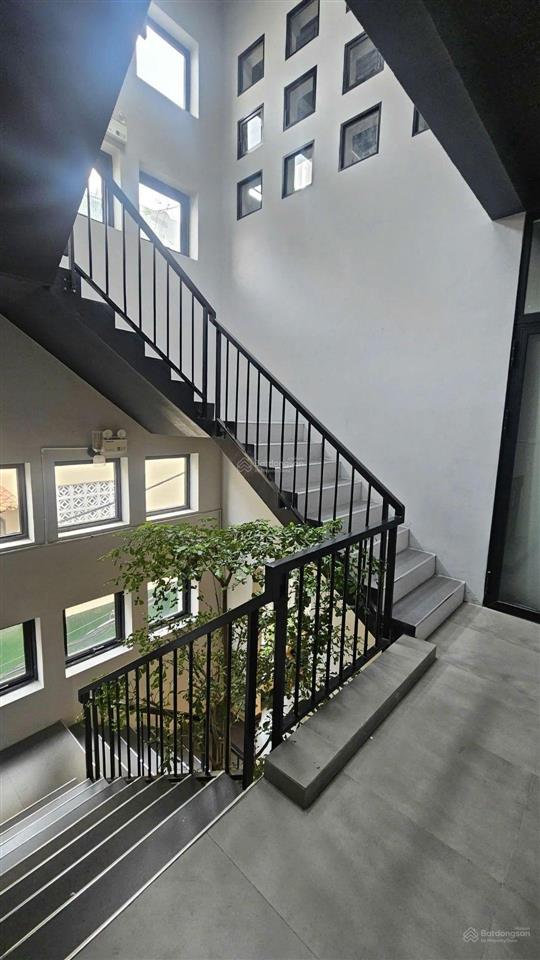 Chủ định cư canada ra gấp biệt thự mặt tiền lê hồng phong, quận 10, 288m2, 150 tỷ.