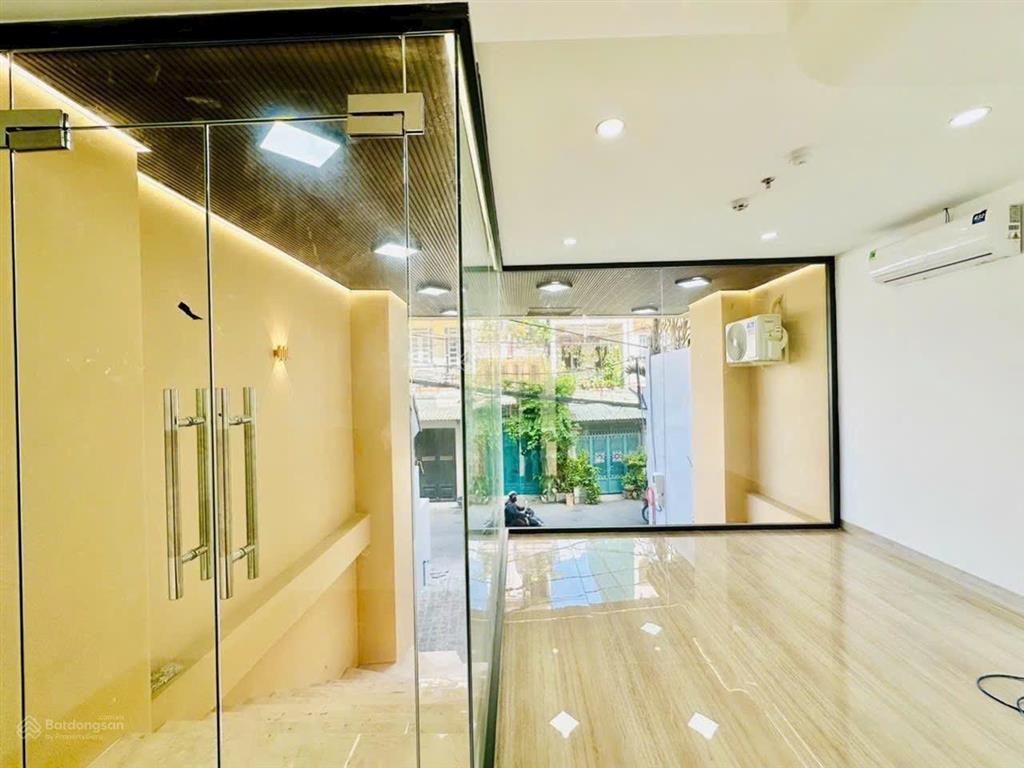 Chủ định cư cộng hòa séc ra gấp nhà mặt tiền suối lội 20 x 50 = 1.000 m2, 17,5 tỷ.