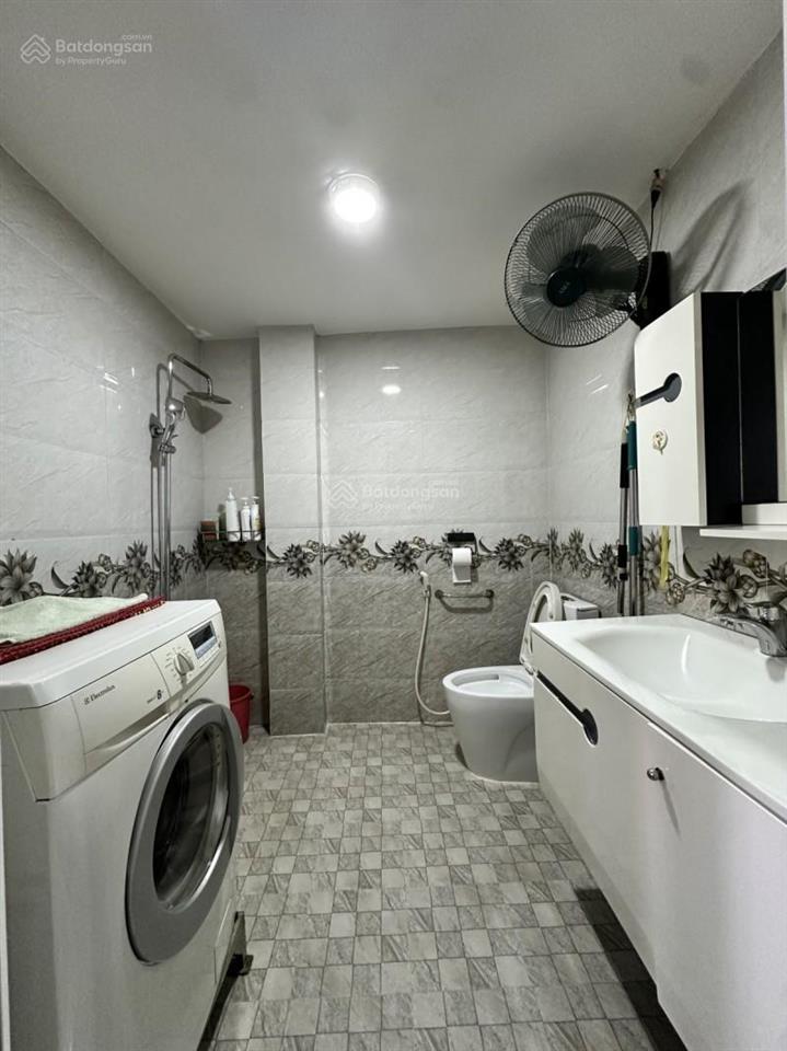 Bán nhà mặt tiền khu cư xá bắc hải, quận 10  4 tầng 57m2 (3.6x17)  đường nhựa xe hơi đậu đỗ 24/24