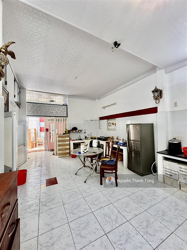 Bán gấp nhà hẻm ô tô đường hai bà trưng, quận 3  công nhận 94m2  vị trí gần mặt tiền, giáp quận 1