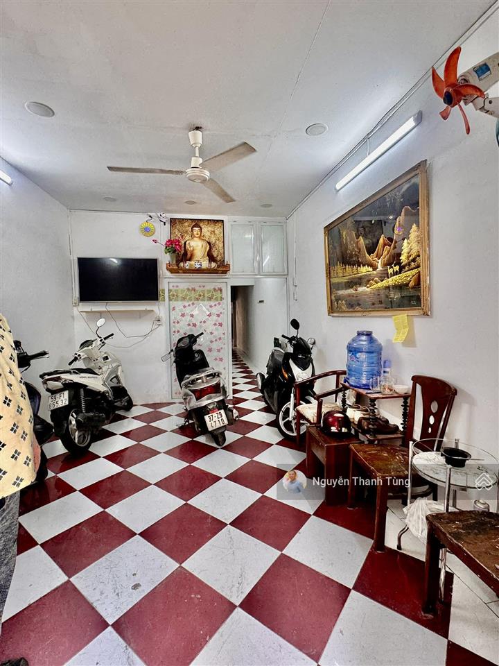 Bán gấp nhà hẻm ô tô đường hai bà trưng, quận 3  công nhận 94m2  vị trí gần mặt tiền, giáp quận 1