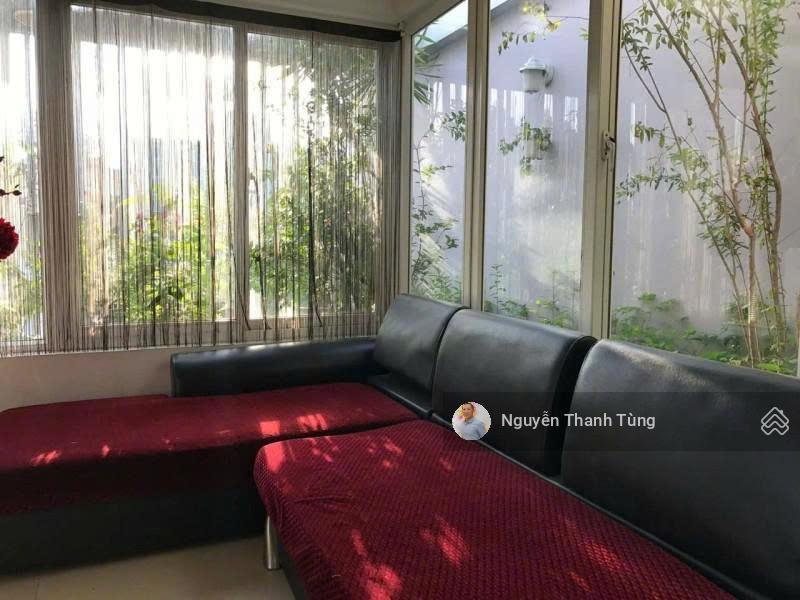 Bán gấp nhà khu biệt thự 766 sư vạn hạnh, quận 10  5 tầng 110m2 (6 x 18) ô tô đậu đỗ, bảo vệ 24/24
